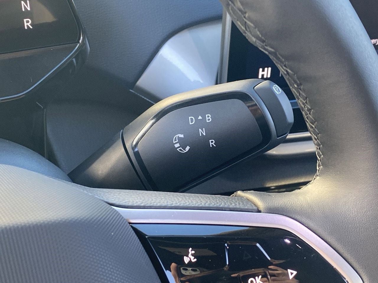 New 2025 Volkswagen ID.4 Pro S image 27