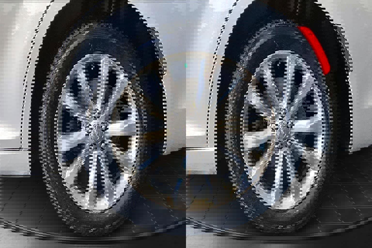 Used 2020 Chrysler 300 Limited image 36