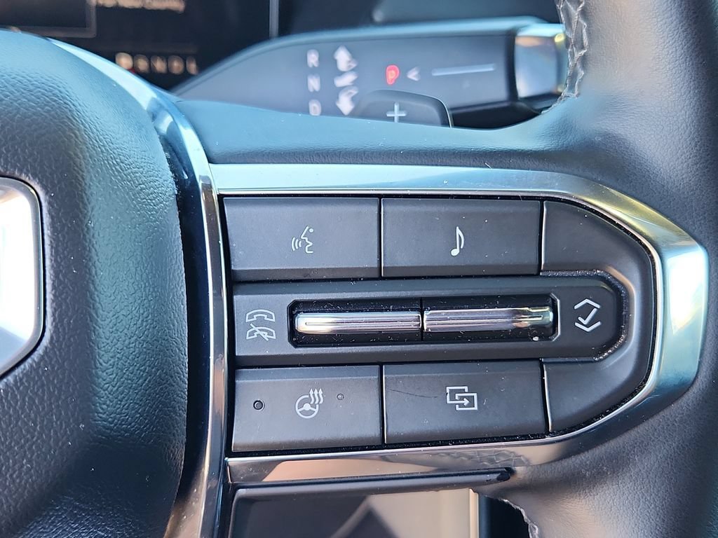 Used 2025 GMC Acadia Elevation AWD/4WD image 21