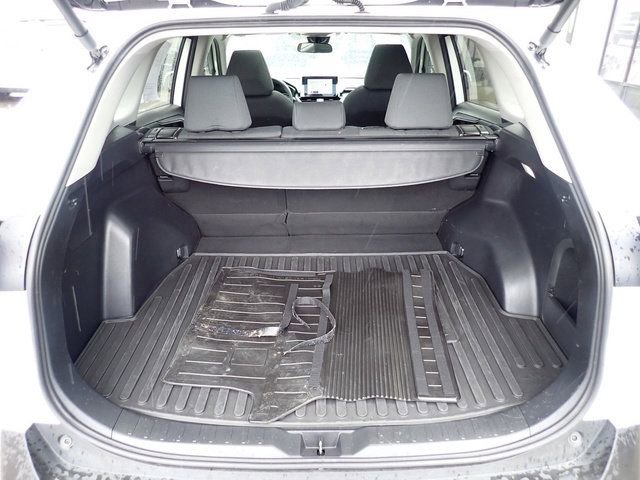 Used 2024 Toyota RAV4 XLE w/ Convenience Package image 6