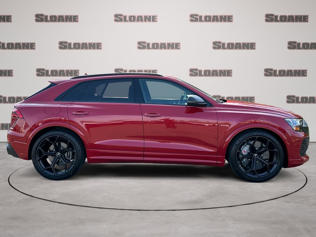 Certified 2025 Audi RS Q8 performance AWD/4WD image 6