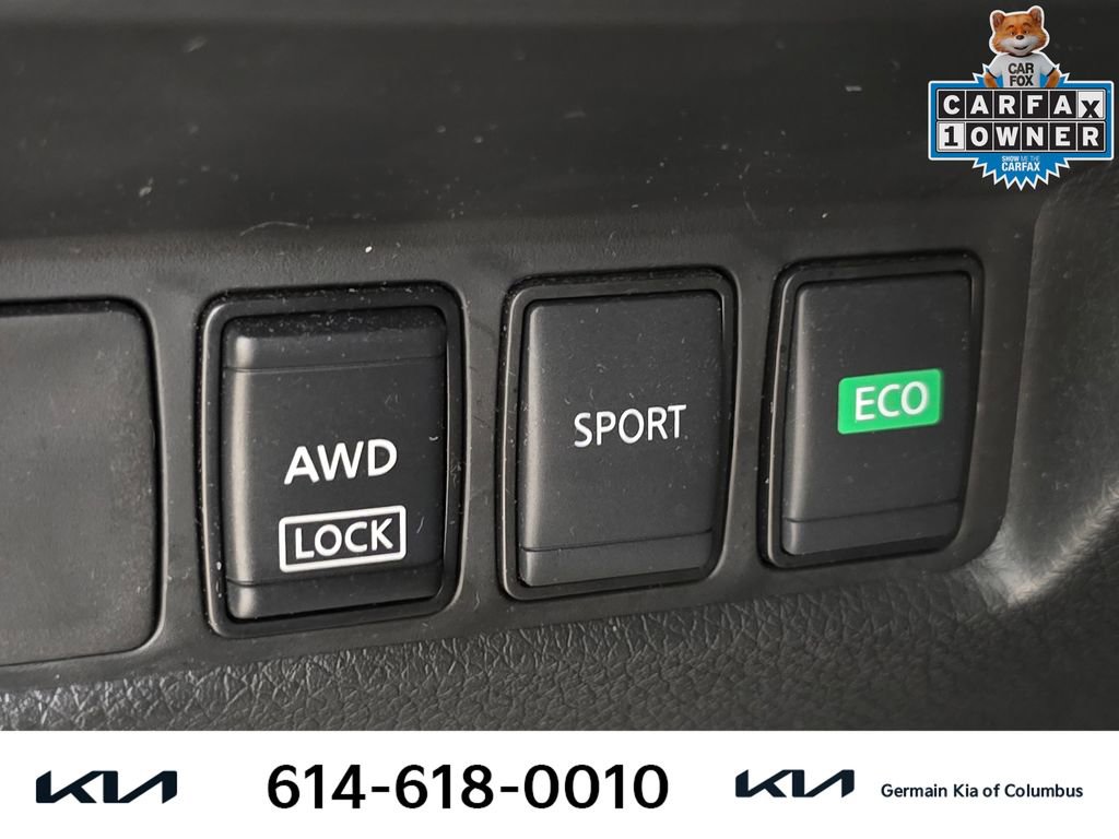 Used 2020 Nissan Rogue S image 32