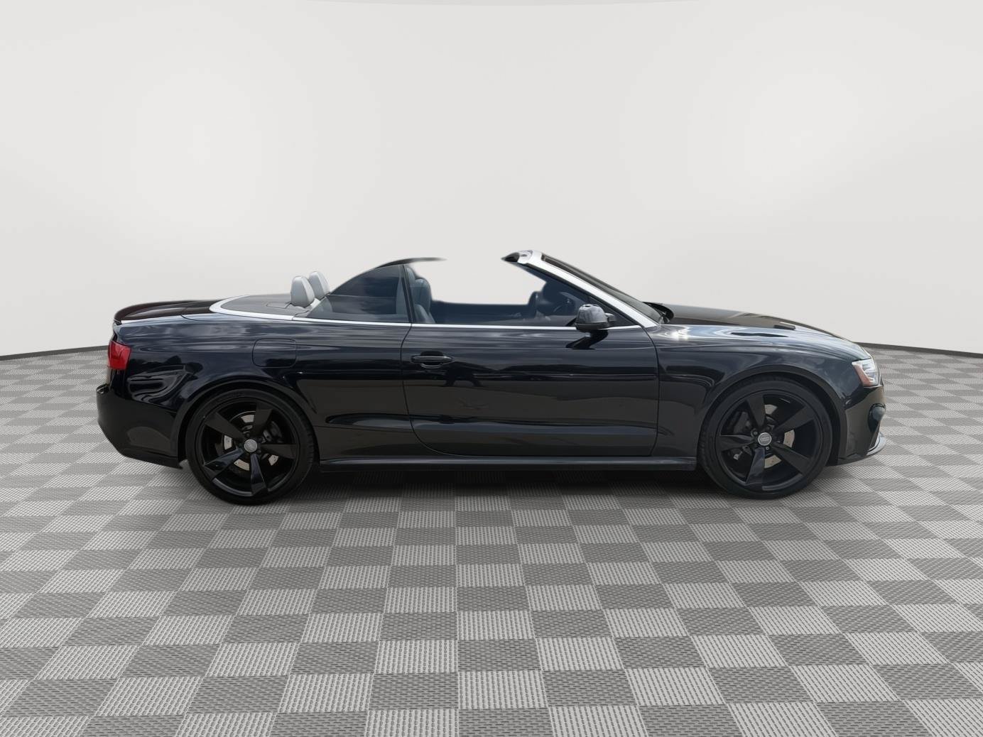 Used 2014 Audi RS 5 Cabriolet w/ Black Optic Package AWD/4WD image 6