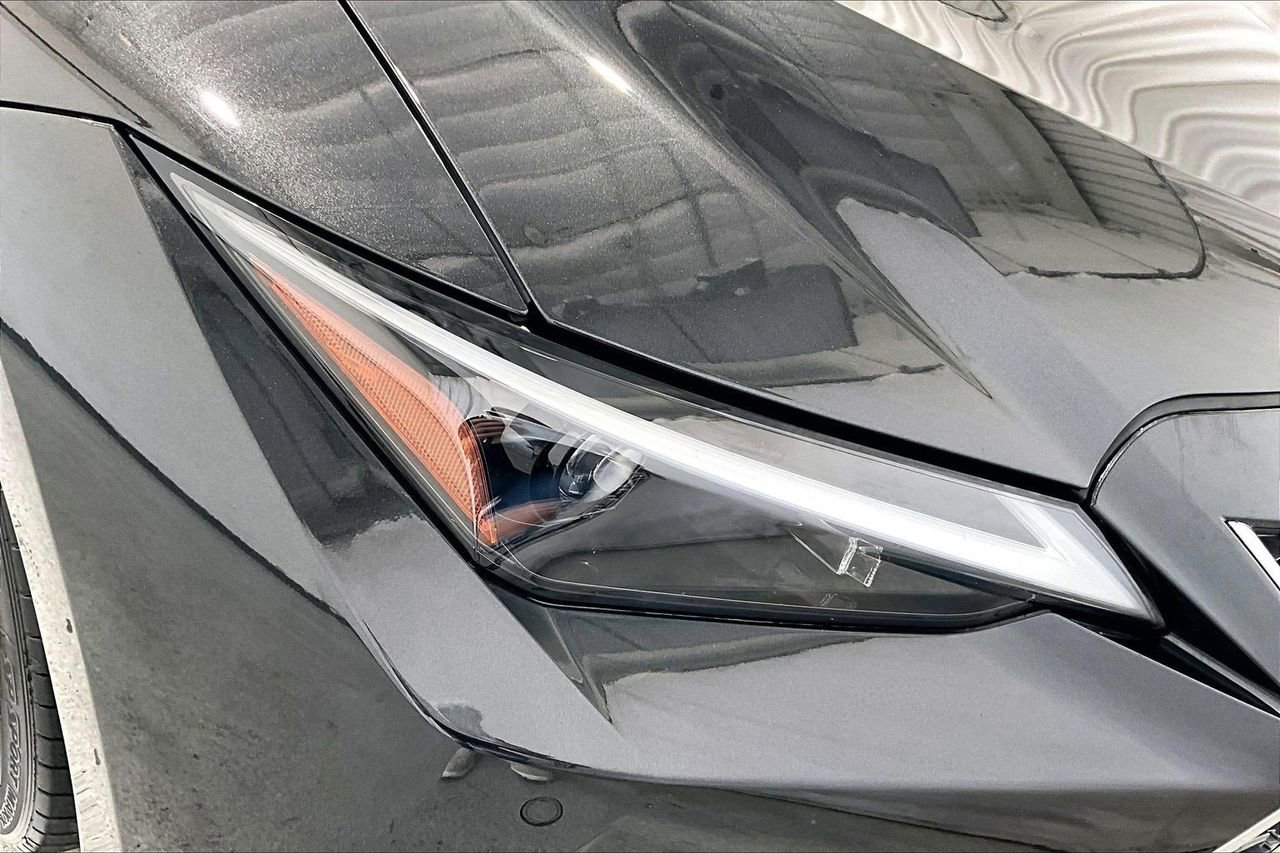 Used 2023 Lexus IS 300 w/ Premium Package image 28