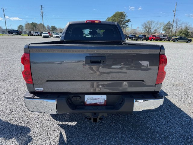 Used 2018 Toyota Tundra SR5 AWD/4WD image 6