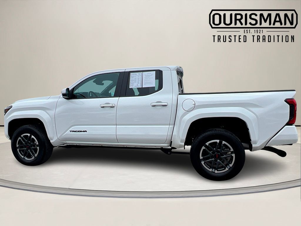 Used 2024 Toyota Tacoma TRD Sport image 3