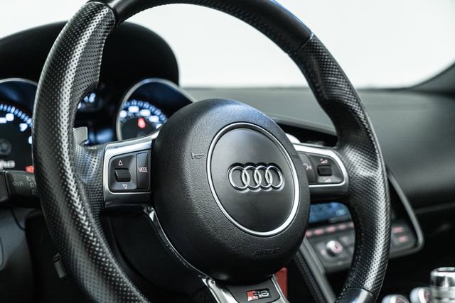 Used 2015 Audi R8 V10 AWD/4WD image 24