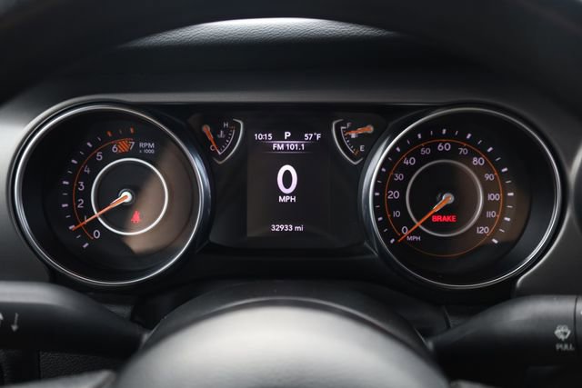 Used 2023 Jeep Wrangler Sport image 15
