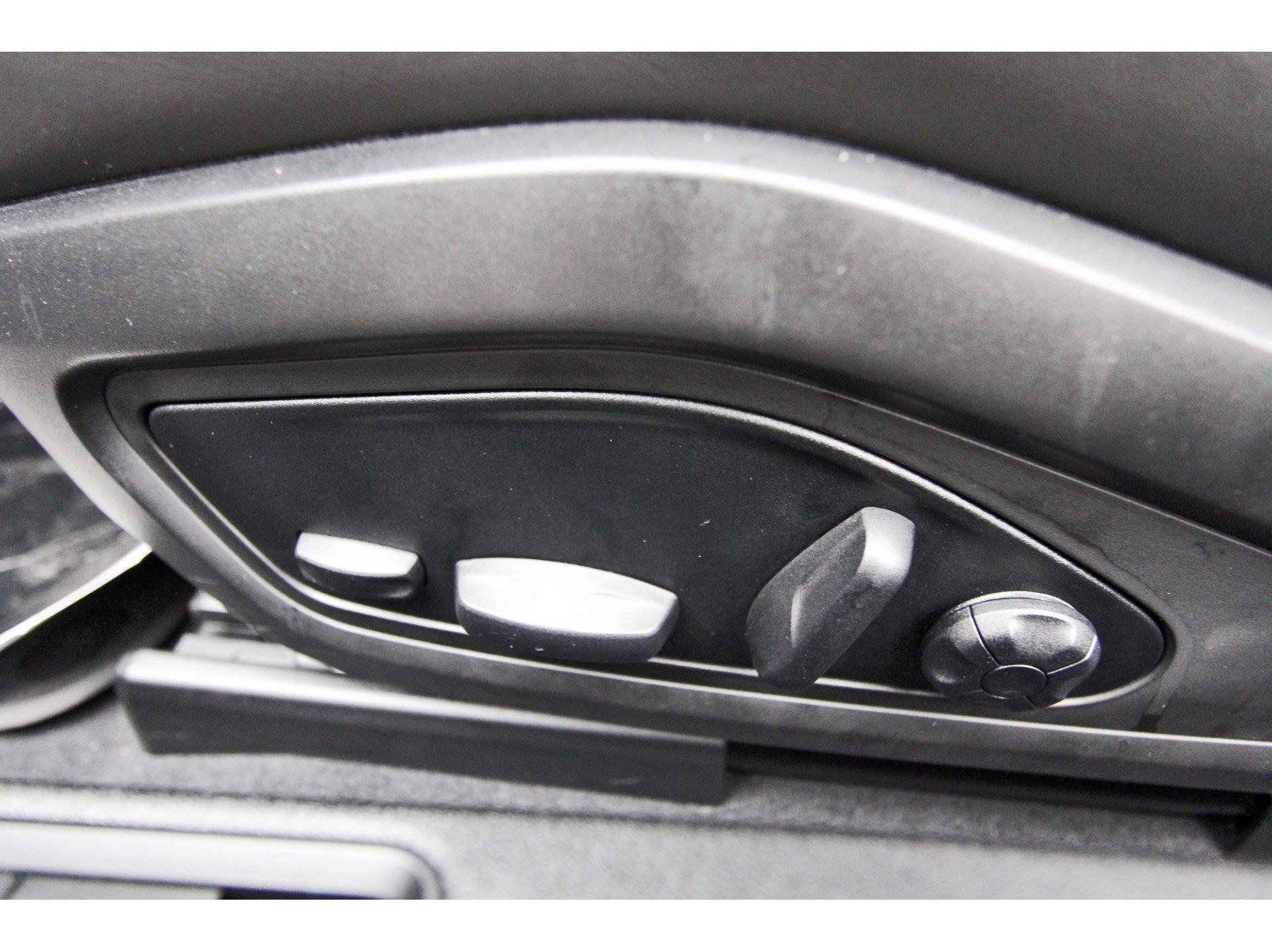 Used 2025 Porsche 911 Carrera S image 28