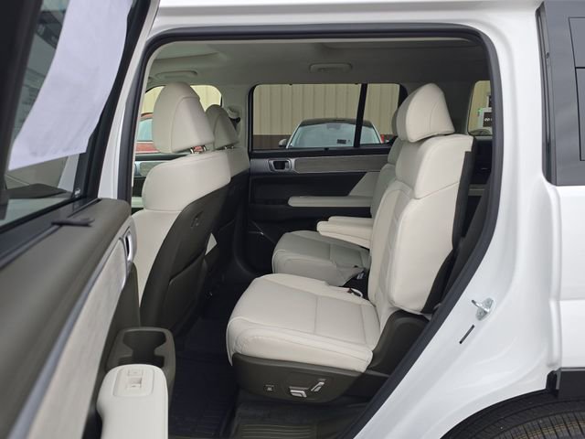 Used 2025 Hyundai Santa Fe Calligraphy image 22