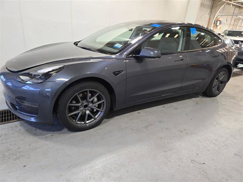 Used 2019 Tesla Model 3 Standard Range image 3