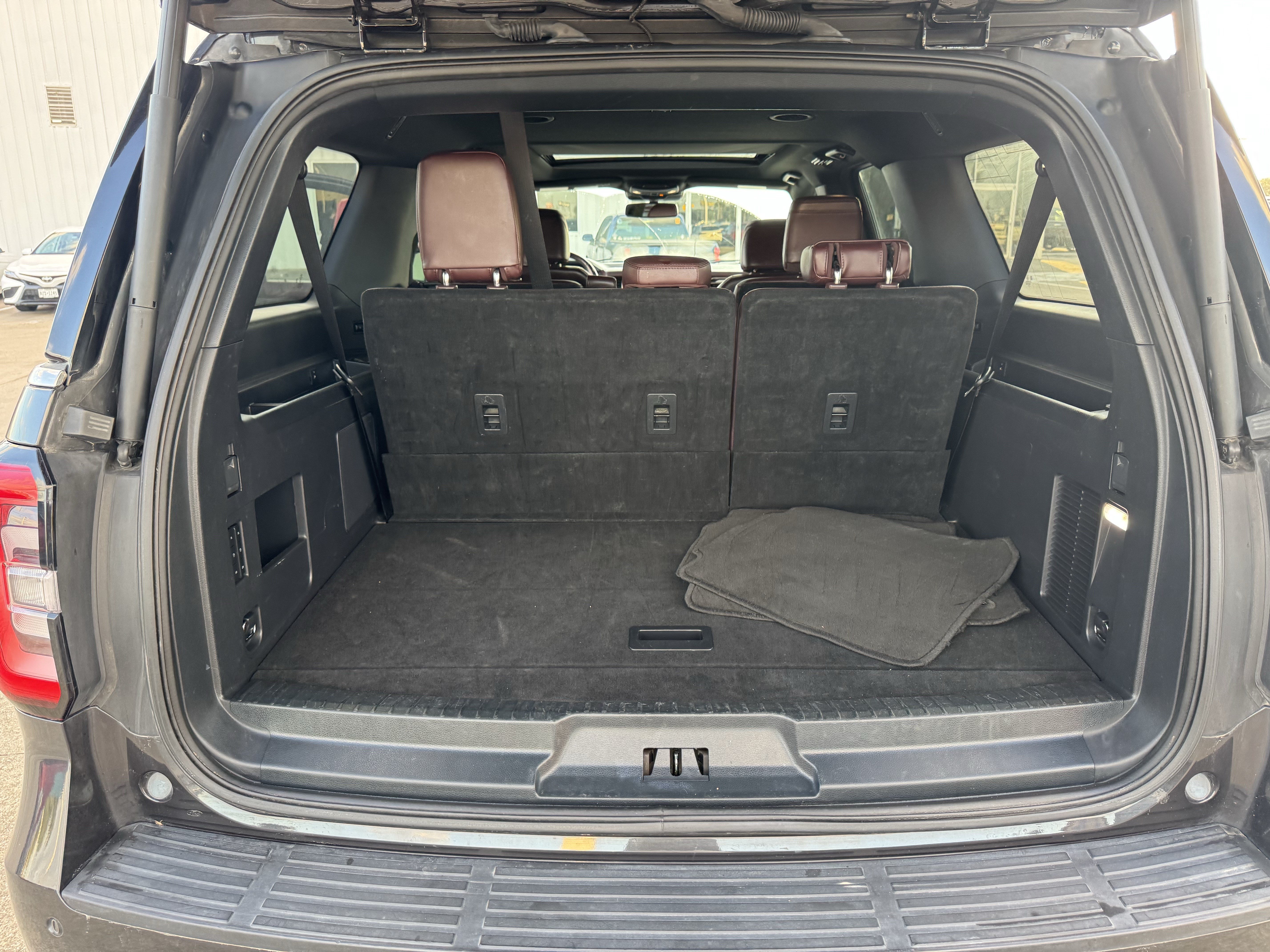 Used 2024 Ford Expedition Max Limited RWD image 27