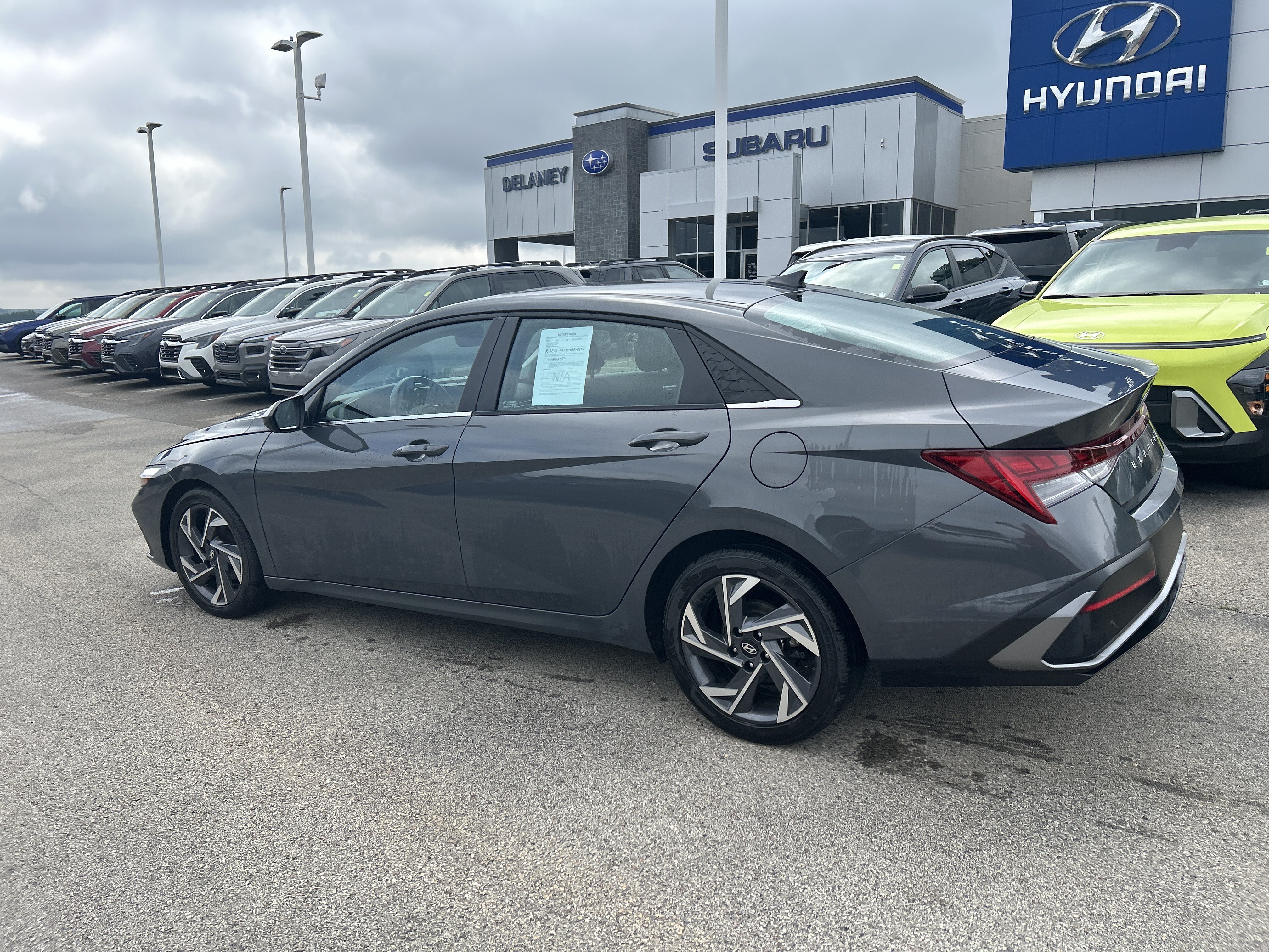 Certified 2025 Hyundai Elantra SEL FWD image 6