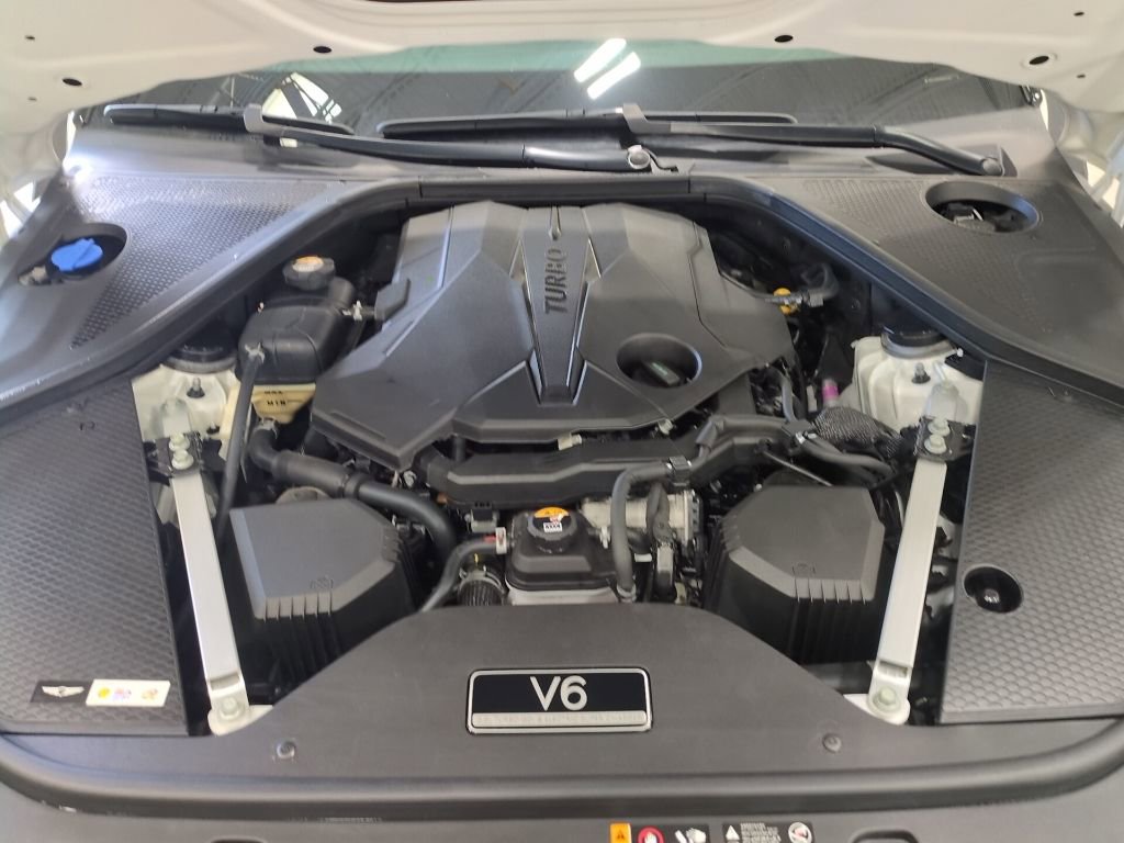 Certified 2023 Genesis G90 3.5T image 8