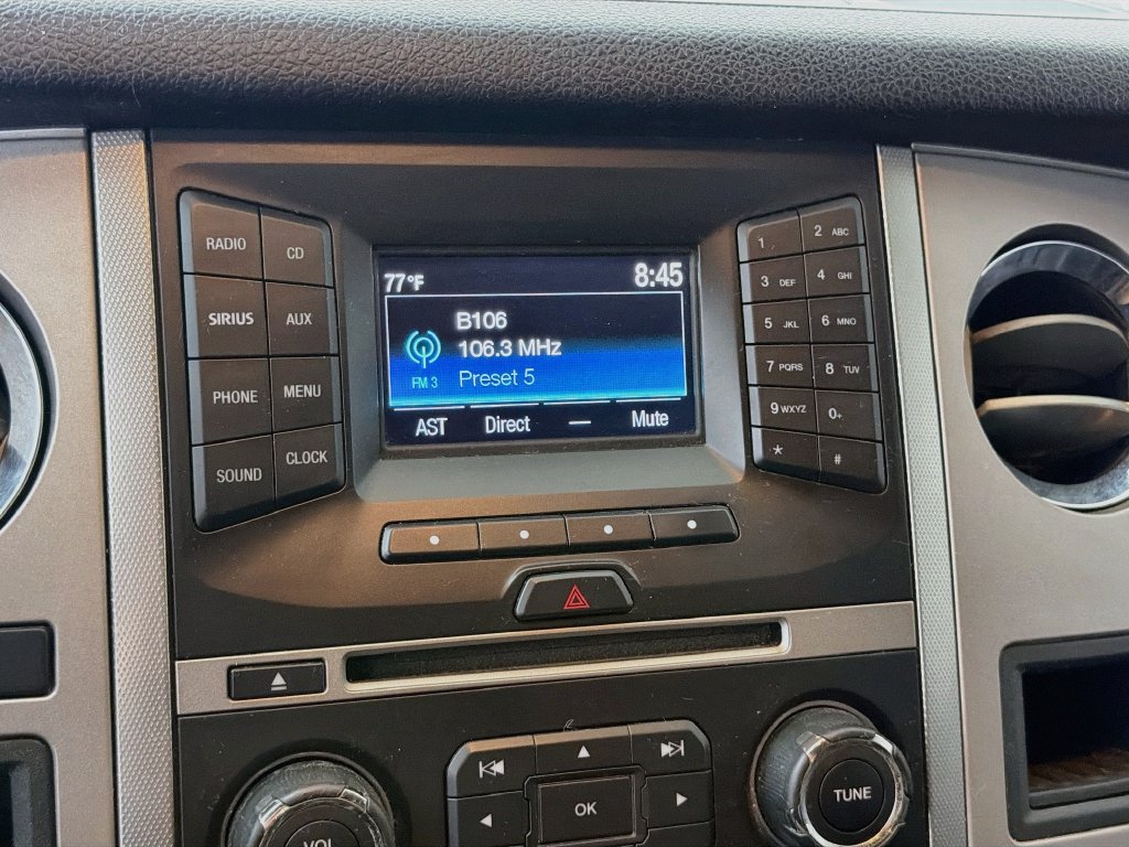 Used 2017 Ford Expedition XLT RWD image 17