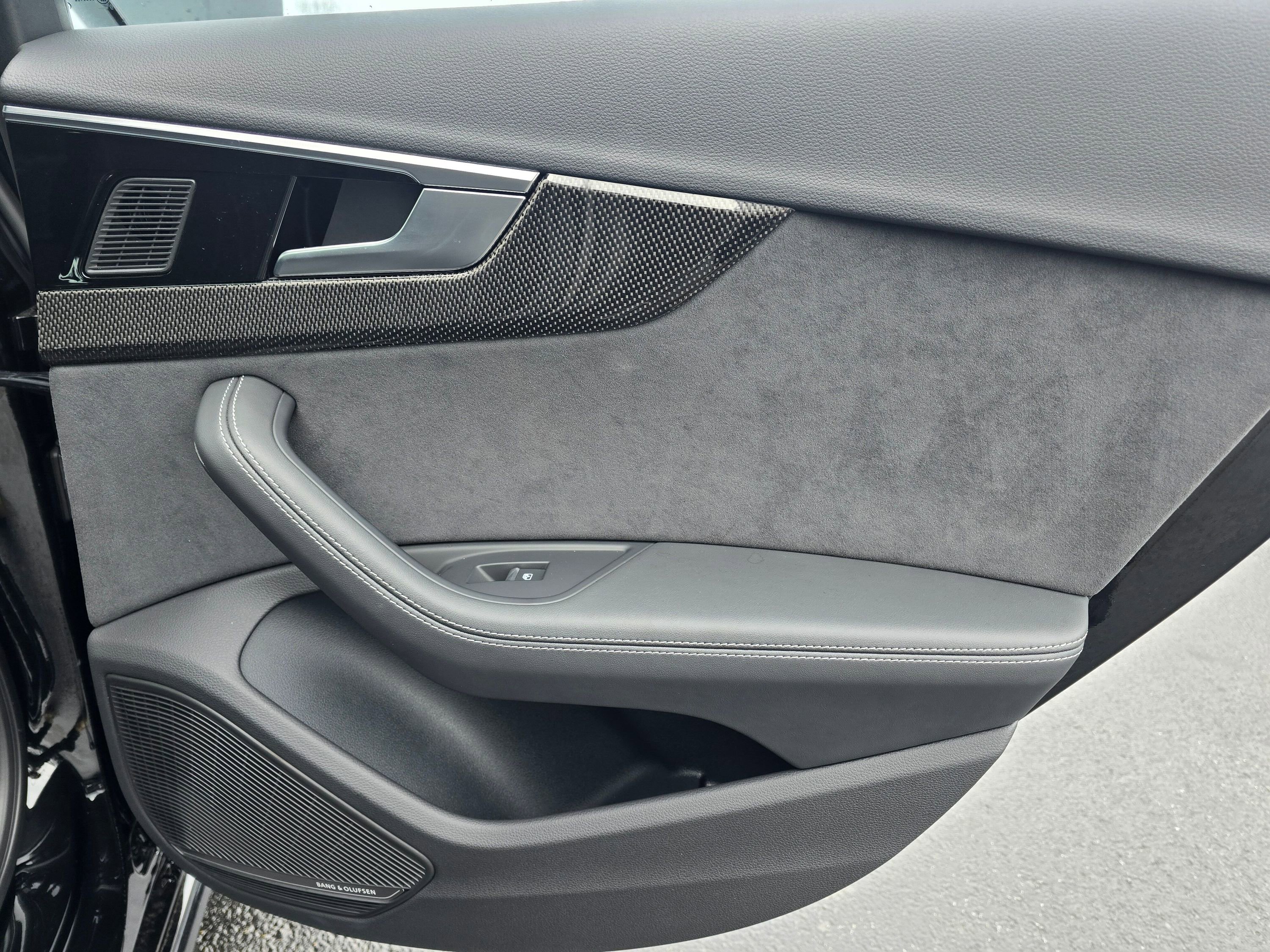 Used 2023 Audi S4 Premium Plus w/ Premium Plus Package image 25