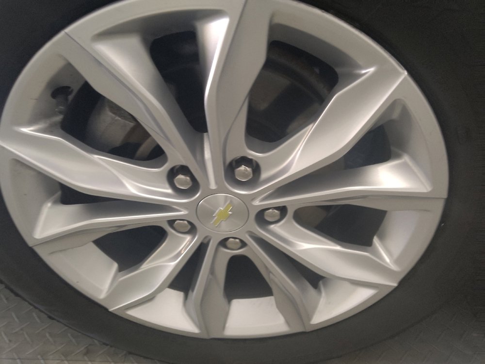 Used 2021 Chevrolet Malibu LT FWD image 31