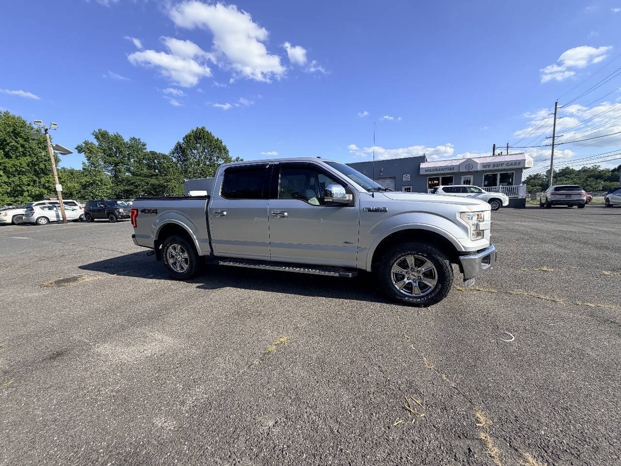 Used 2015 Ford F150 Lariat w/ Equipment Group 502A Luxury AWD/4WD image 16