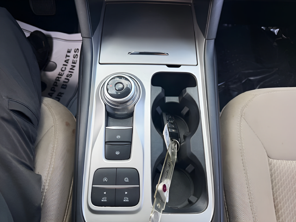 Used 2023 Ford Explorer XLT RWD image 15