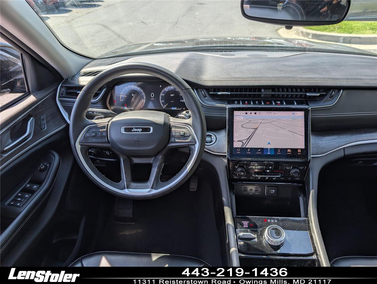Used 2023 Jeep Grand Cherokee L Limited AWD/4WD image 19