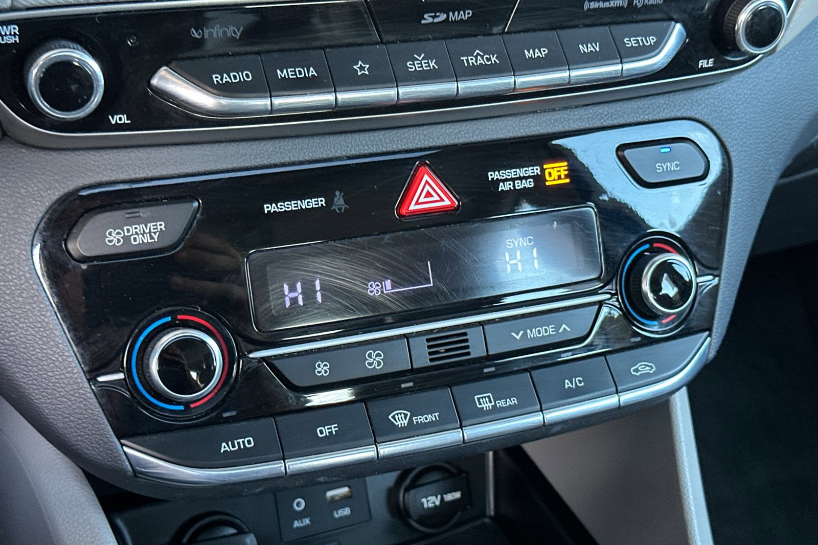 Used 2019 Hyundai Ioniq Limited w/ Ultimate Package 02 FWD image 19