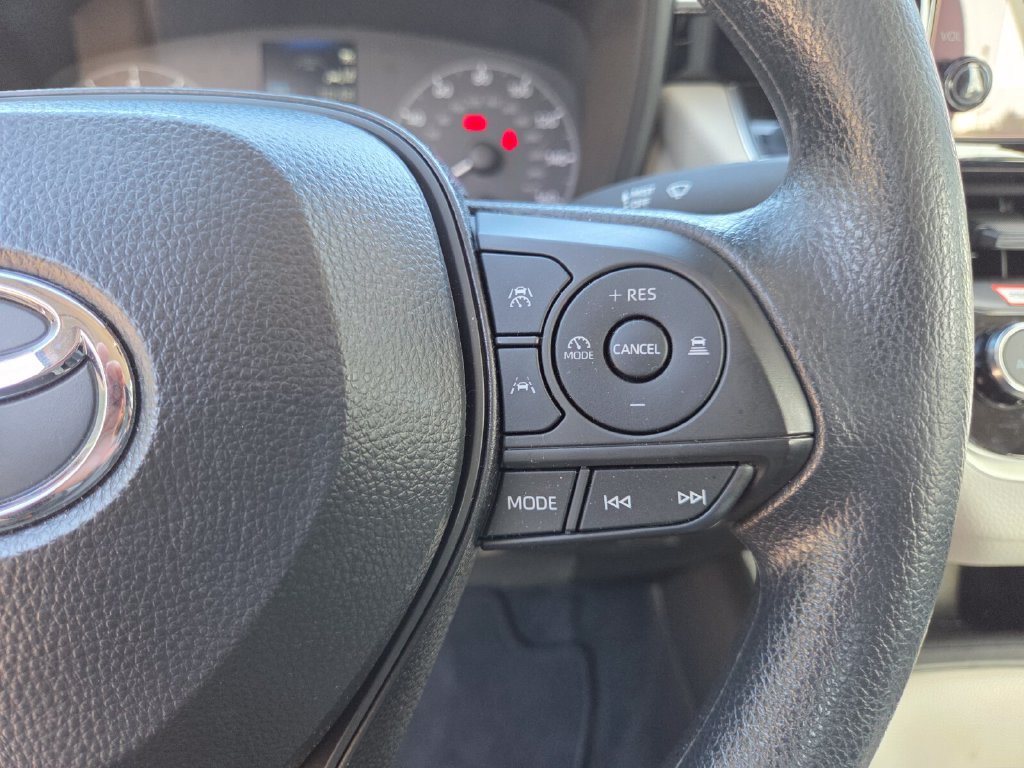 Certified 2025 Toyota Corolla LE w/ Convenience Package FWD image 30