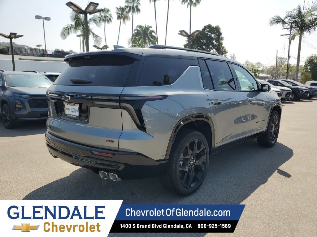 New 2026 Chevrolet Traverse RS w/ LPO, Floor Liner Package FWD image 4