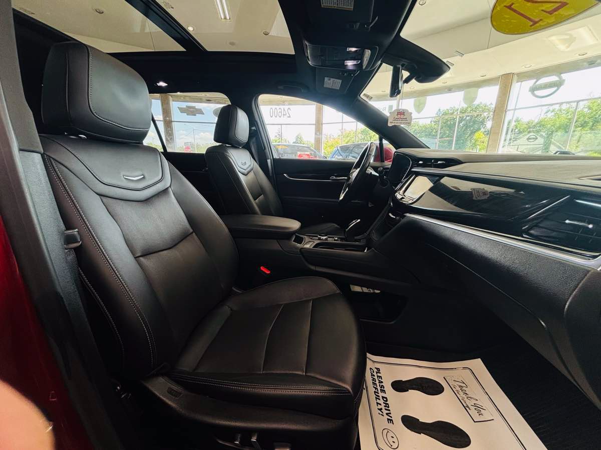 Used 2021 Cadillac XT6 Premium Luxury AWD/4WD image 39
