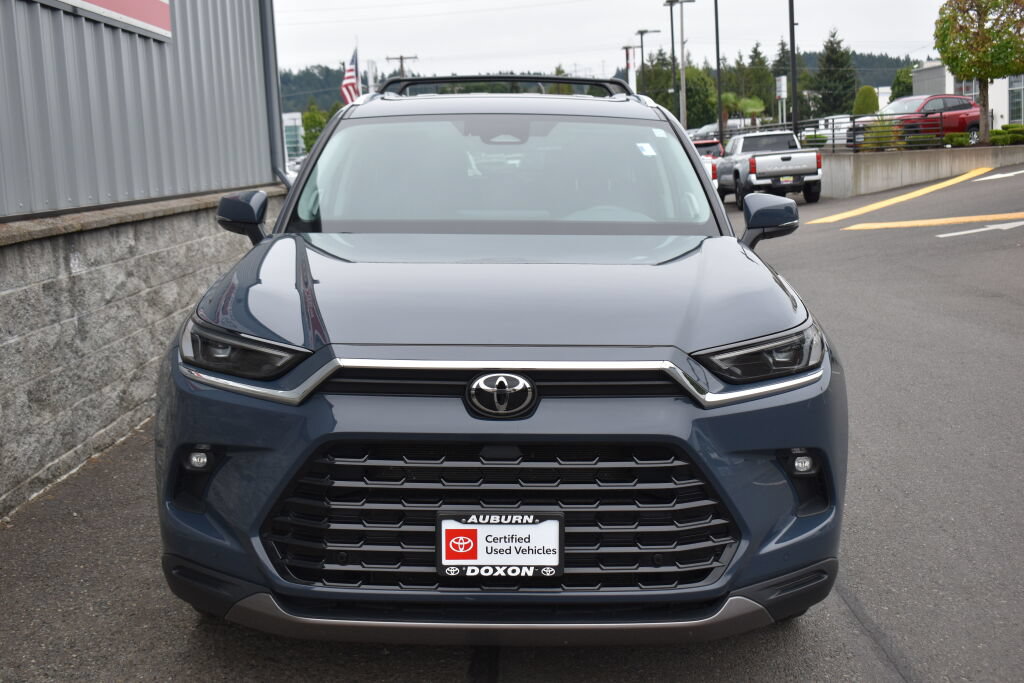 Certified 2024 Toyota Grand Highlander AWD image 6
