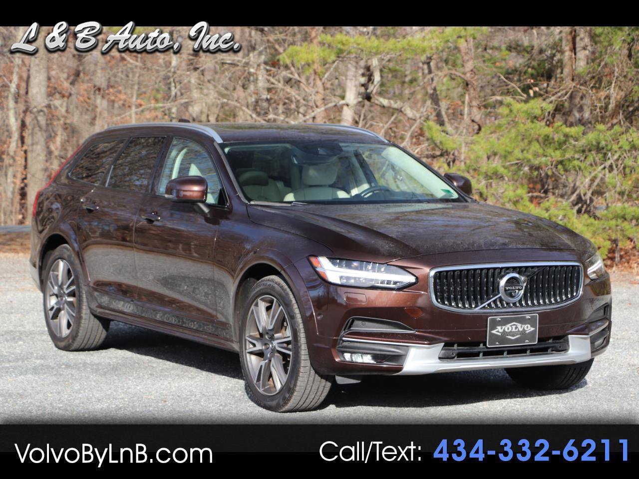 Used 2017 Volvo V90 T6 Cross Country image 1