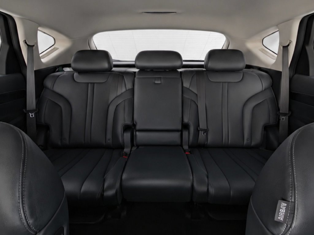 Used 2025 Genesis GV80 2.5T Standard AWD/4WD image 26