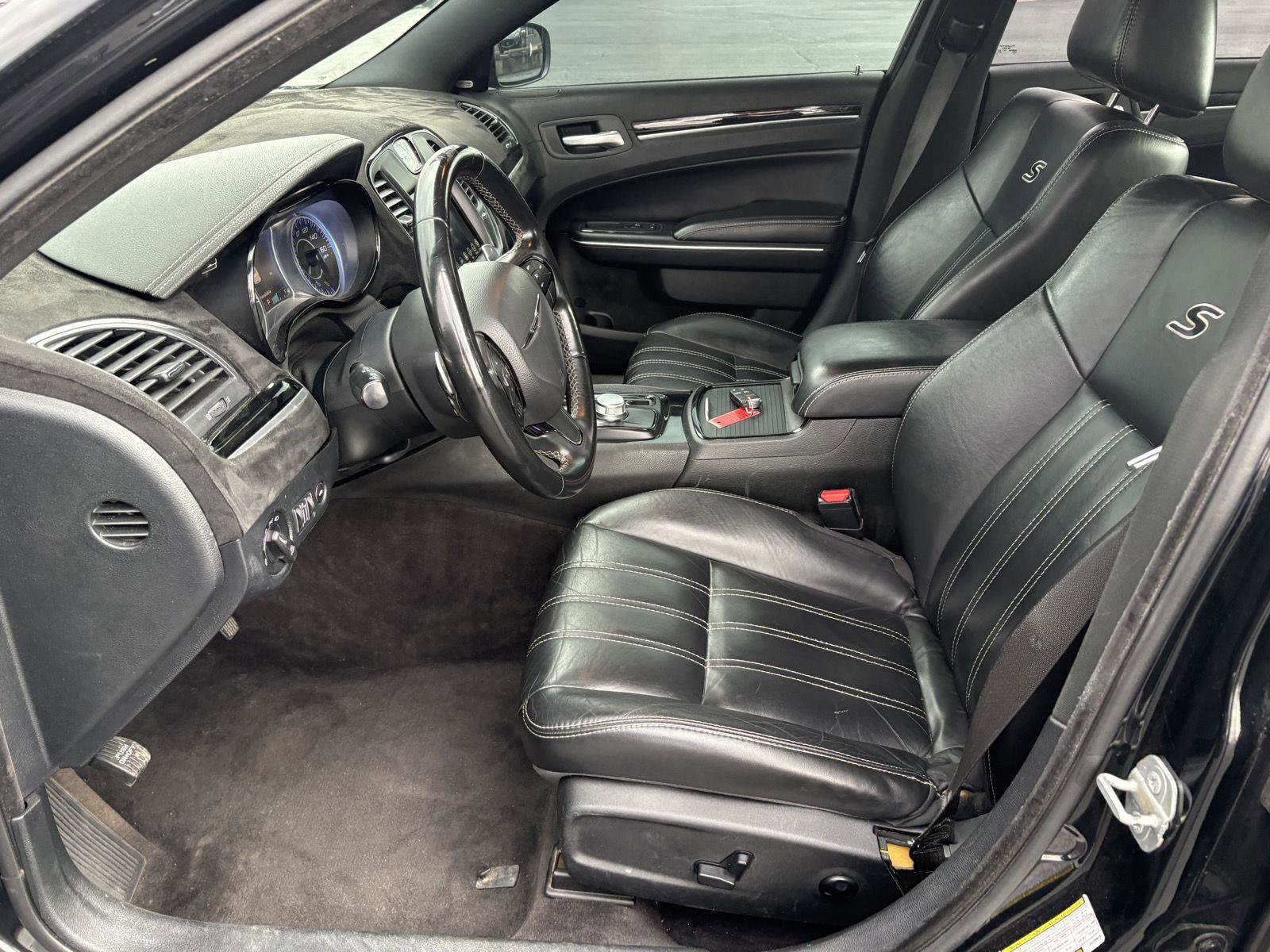 Used 2018 Chrysler 300 S w/ S Model Appearance Package image 4