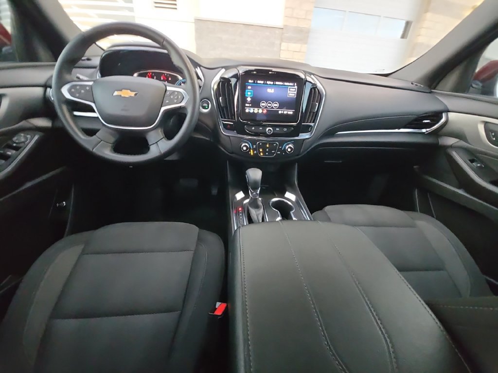 Used 2023 Chevrolet Traverse LT w/ Rear Camera Mirror Package AWD/4WD image 27