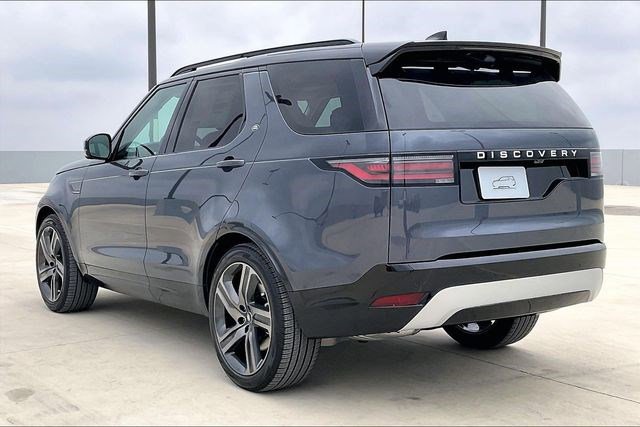 New 2026 Land Rover Discovery Limited Edition image 3