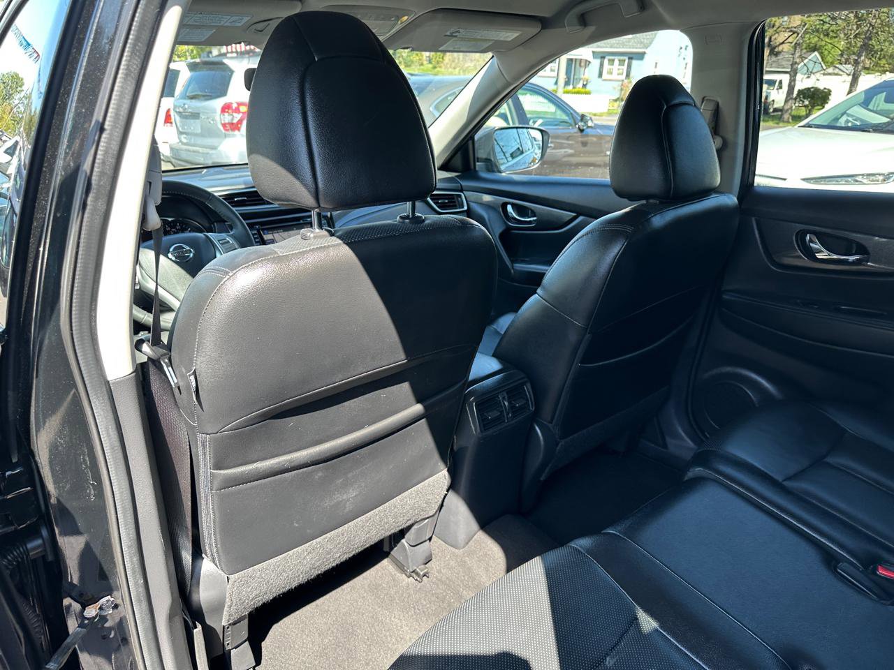 Used 2016 Nissan Rogue SL AWD/4WD image 13
