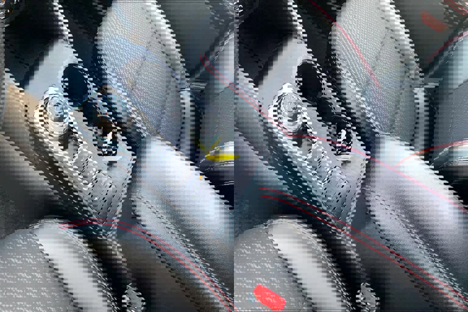 Used 2025 Ford Escape ST-Line image 15