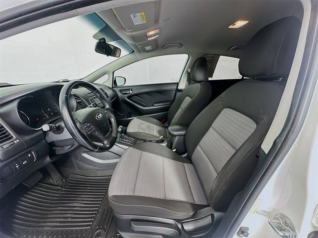 Used 2015 Kia Forte EX image 18