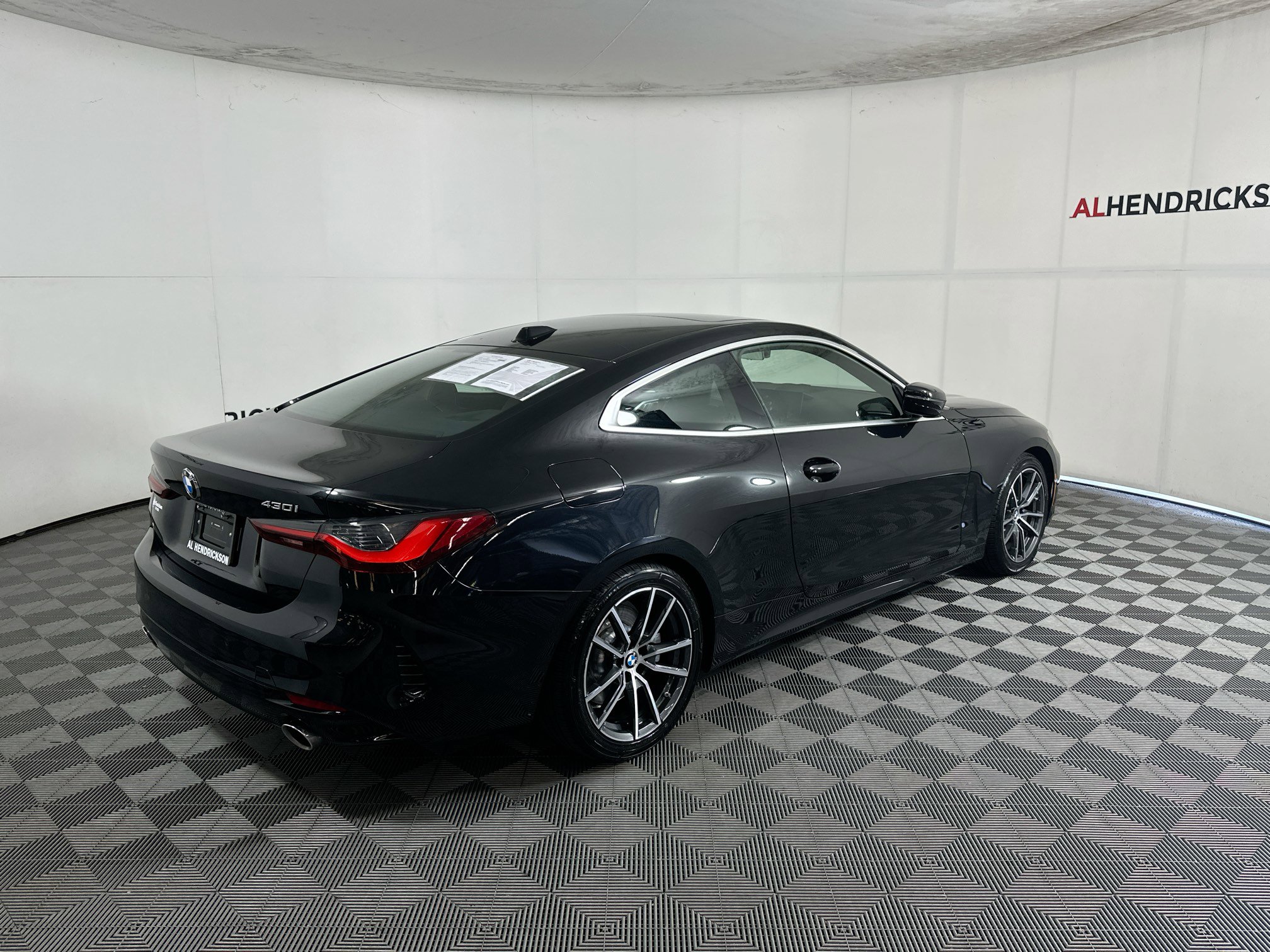 Used 2025 BMW 430i Coupe image 3