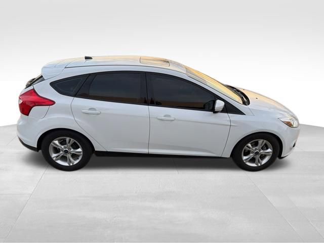 Used 2013 Ford Focus SE FWD image 2