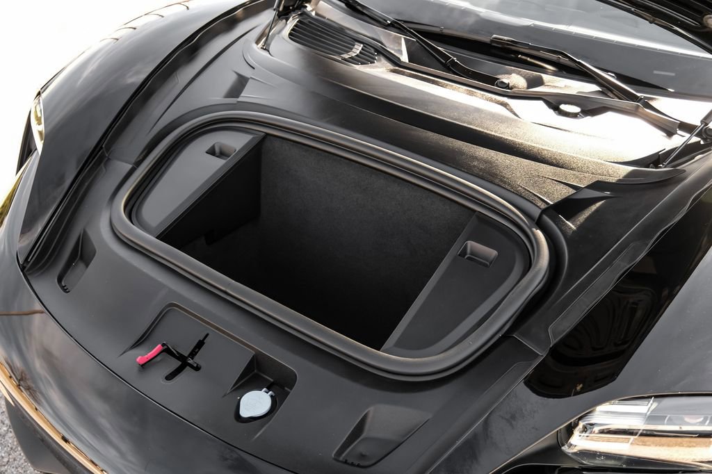 Used 2022 Porsche Taycan image 52