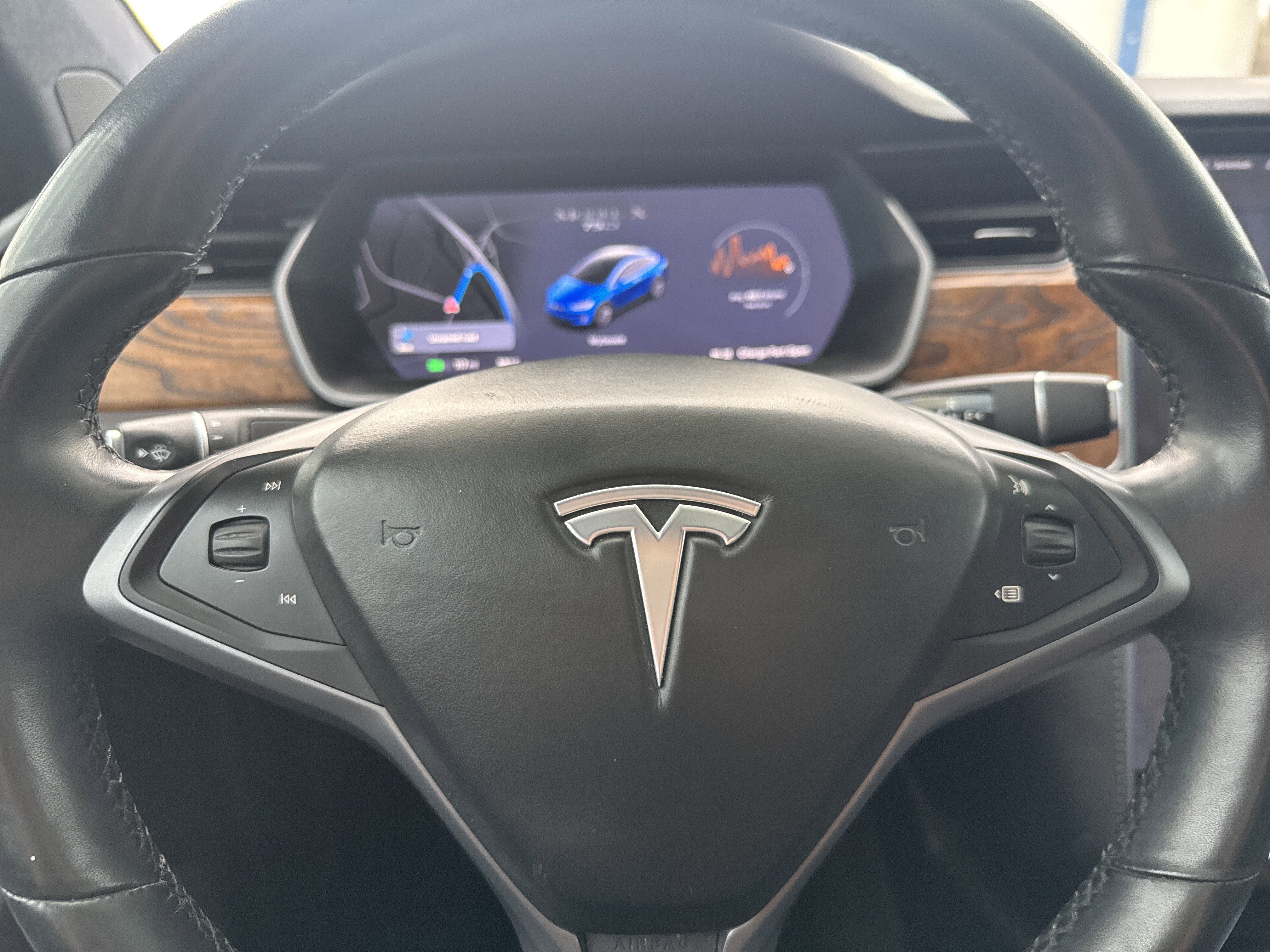 Used 2019 Tesla Model X 75D image 15