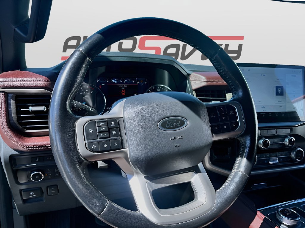 Used 2024 Ford Expedition Limited AWD/4WD image 11