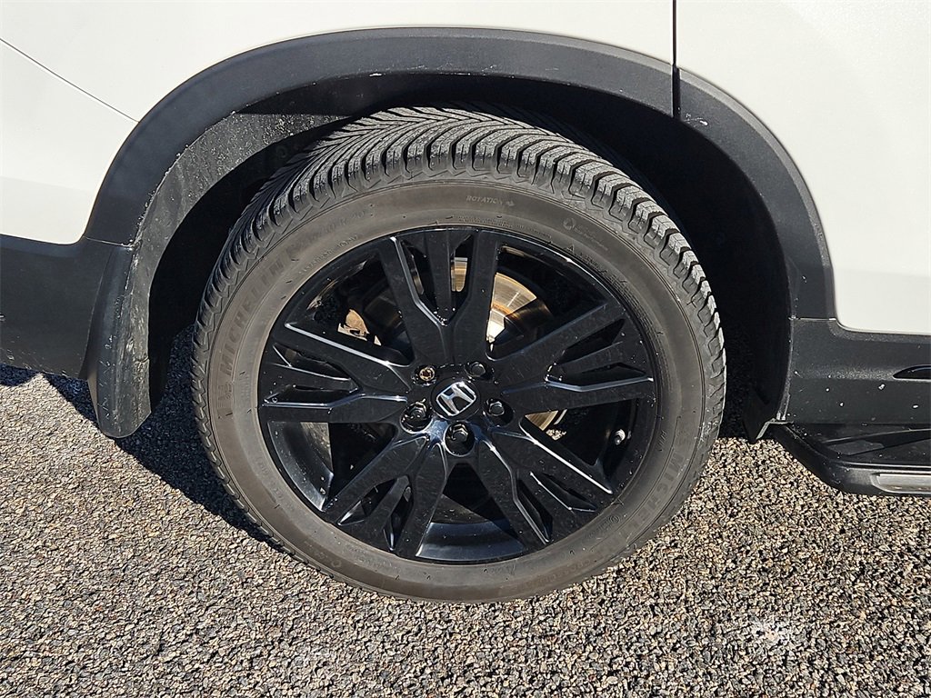 Certified 2021 Honda Pilot Black Edition image 9