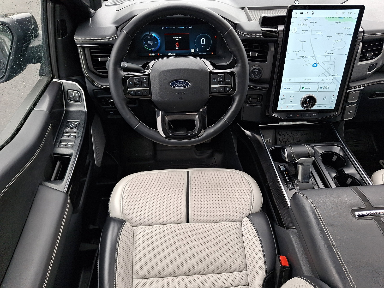 Used 2025 Ford F150 Lightning Platinum image 11