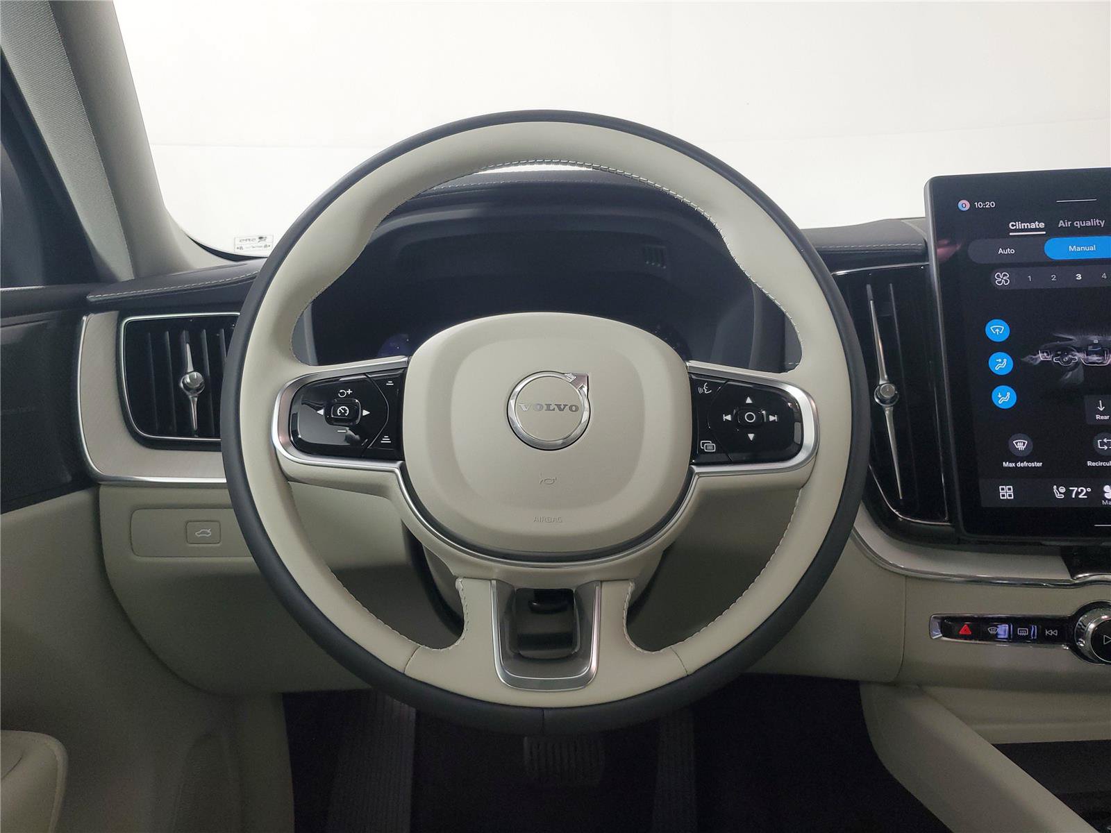 New 2026 Volvo XC60 B5 Ultra w/ Protection Package Premier AWD/4WD image 16