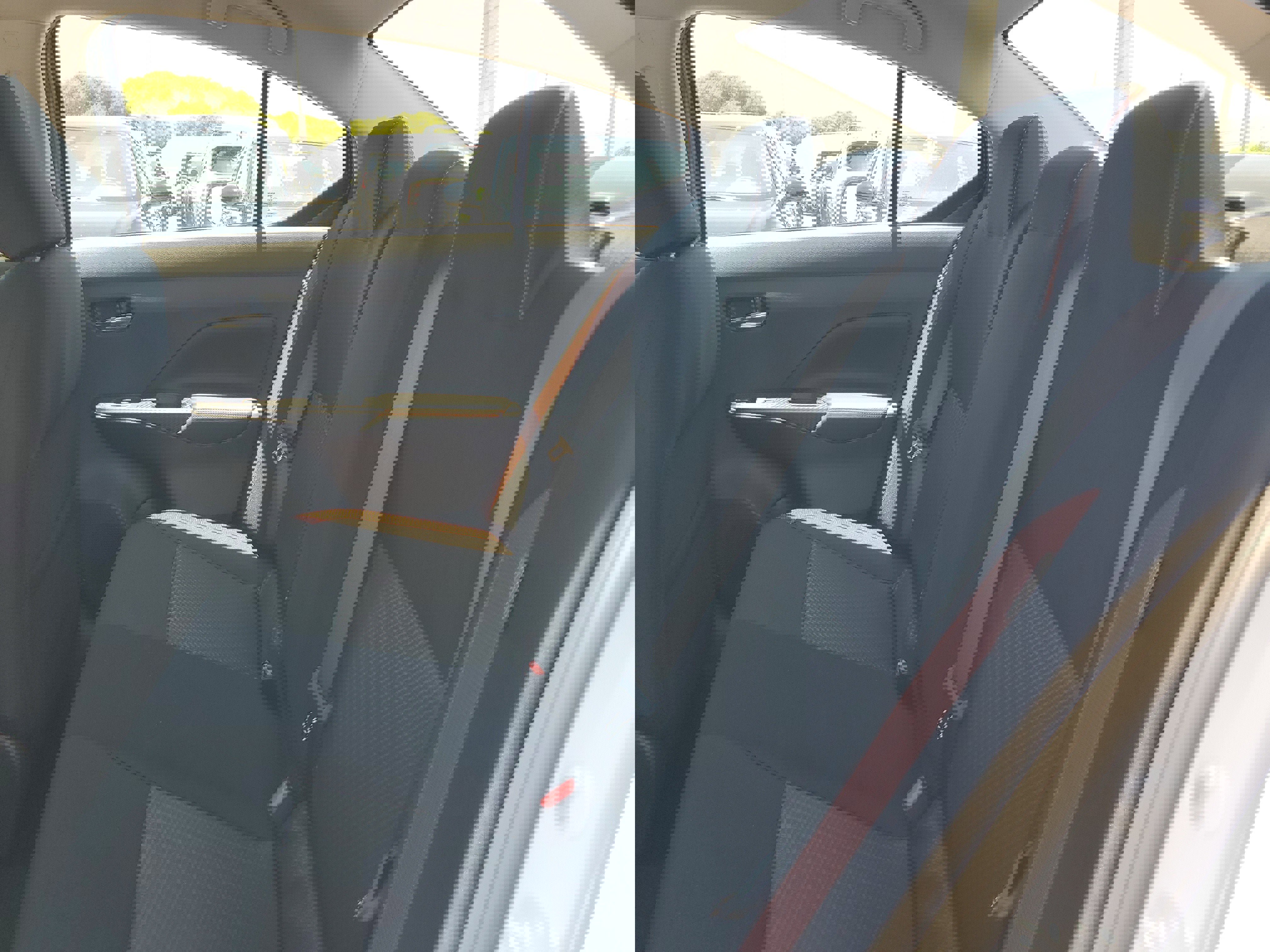 New 2025 Nissan Versa SR w/ Trunk Package image 17