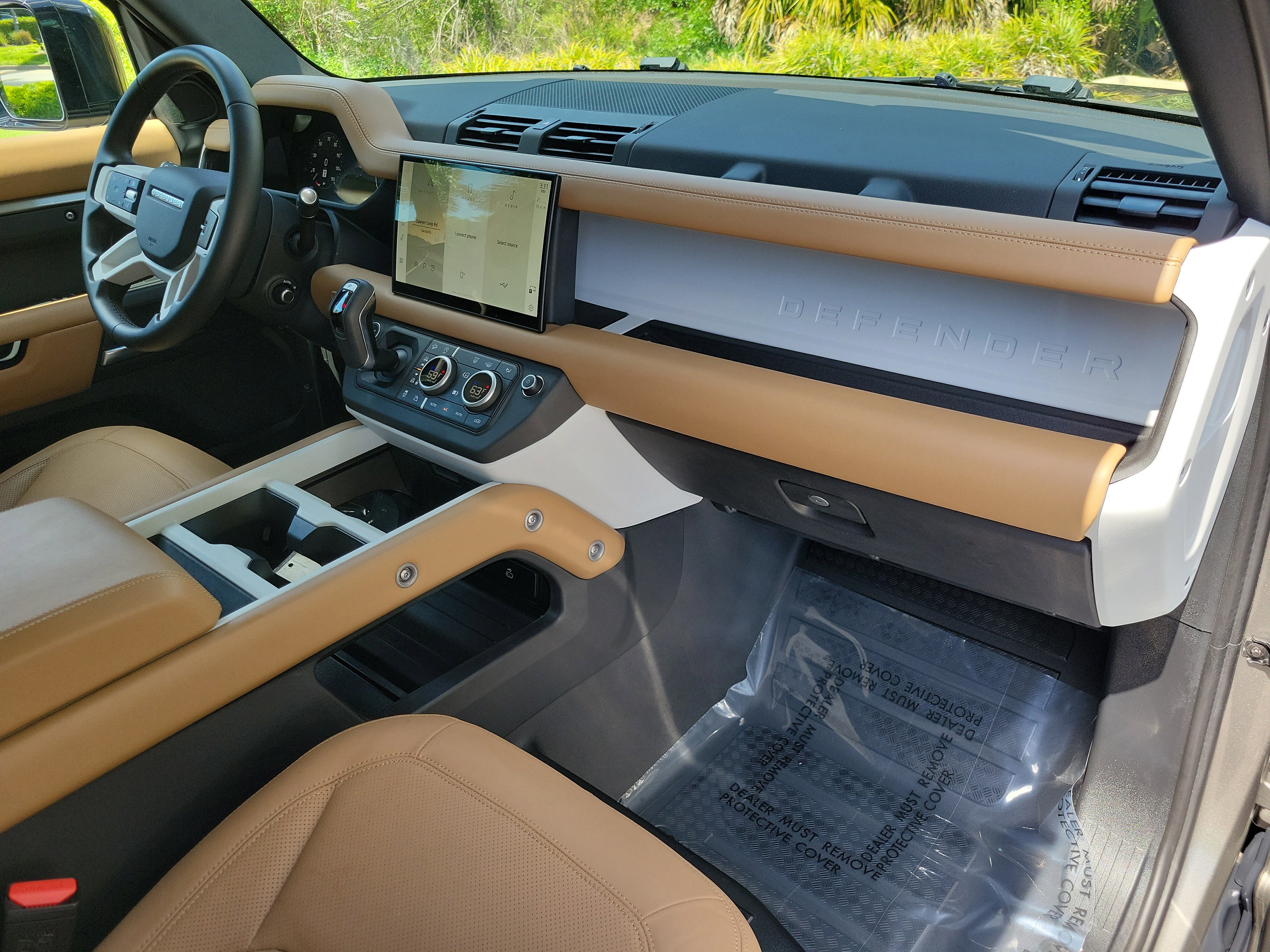 Used 2025 Land Rover Defender 110 S AWD/4WD image 11