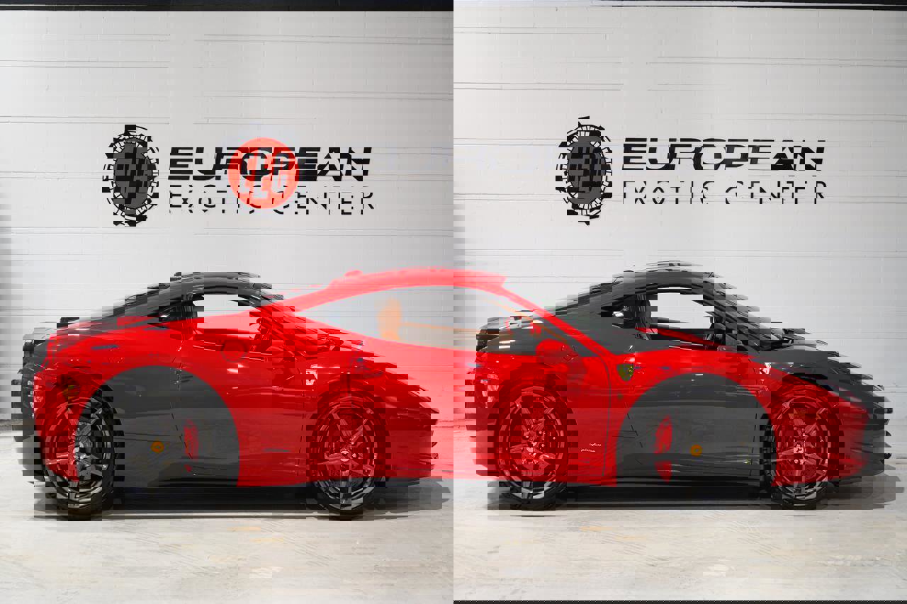 Used 2015 Ferrari 458 Italia Coupe image 6