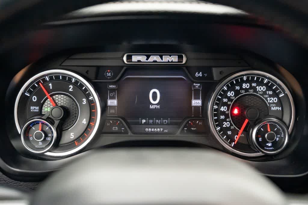 Used 2022 RAM 3500 Laramie AWD/4WD image 17