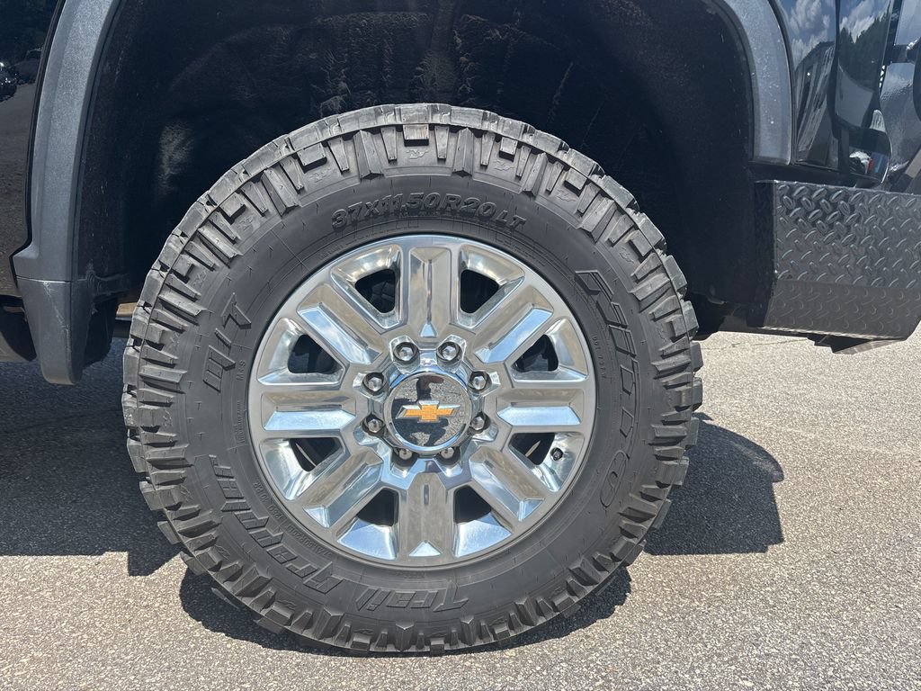 Used 2025 Chevrolet Silverado 3500 High Country w/ Technology Package AWD/4WD image 10